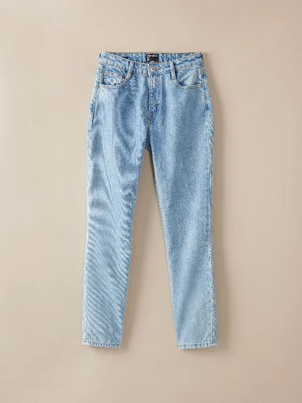 The Stevie Tapered Jean in Light Wash