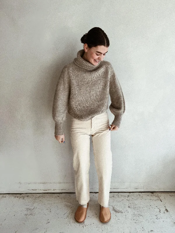 nina bell sleeve turtleneck in heather oatmeal