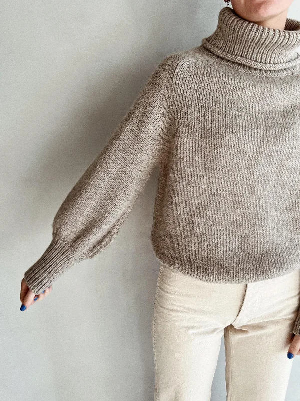 nina bell sleeve turtleneck in heather oatmeal