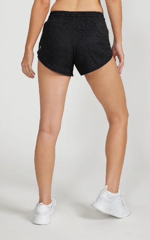 Women's Elevate Short 3