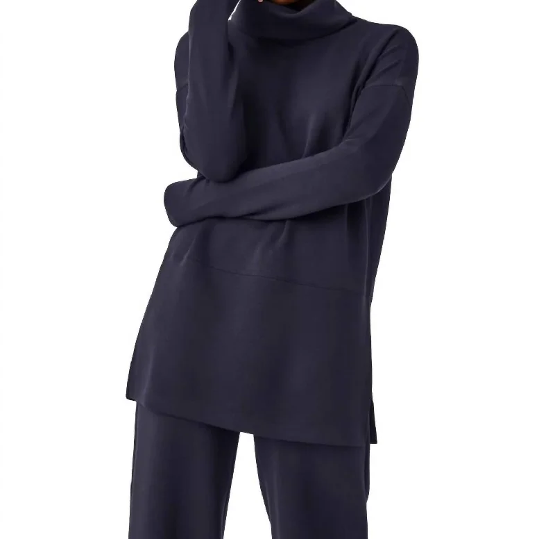 Airessentials Turtleneck Tunic In Navy